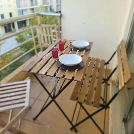Golfinho Apartment *